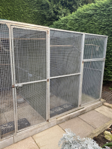 Block of 4 Aviaries 